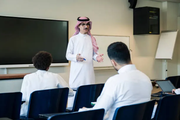دورات إدارية في الرياض معتمدة لتأهيل القادة وتطوير المهارات الإدارية
